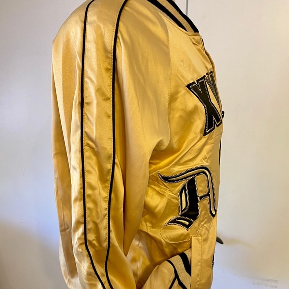 LF pumper Spartans gold Jacket ⭐️ NWT - Picture 5 of 14